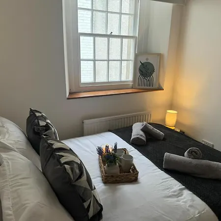 Robinson's Retreat - - District Dom wakacyjny *