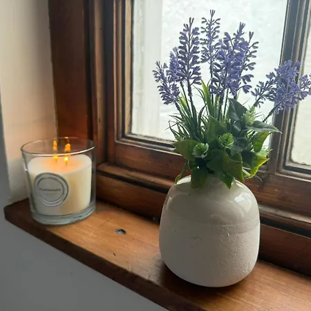 Robinson's Retreat - - District *