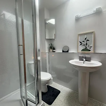 Robinson's Retreat - - District Holiday home *