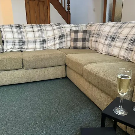 Robinson's Retreat - - District Holiday home *